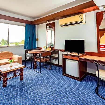 Oyo 441 Grand Thara Hotel Сурат-Тхані Екстер'єр фото