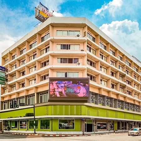 Oyo 441 Grand Thara Hotel Сурат-Тхані Екстер'єр фото