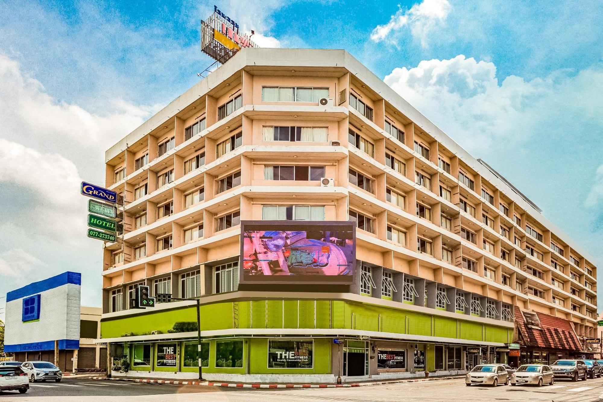 Oyo 441 Grand Thara Hotel Сурат-Тхані Екстер'єр фото