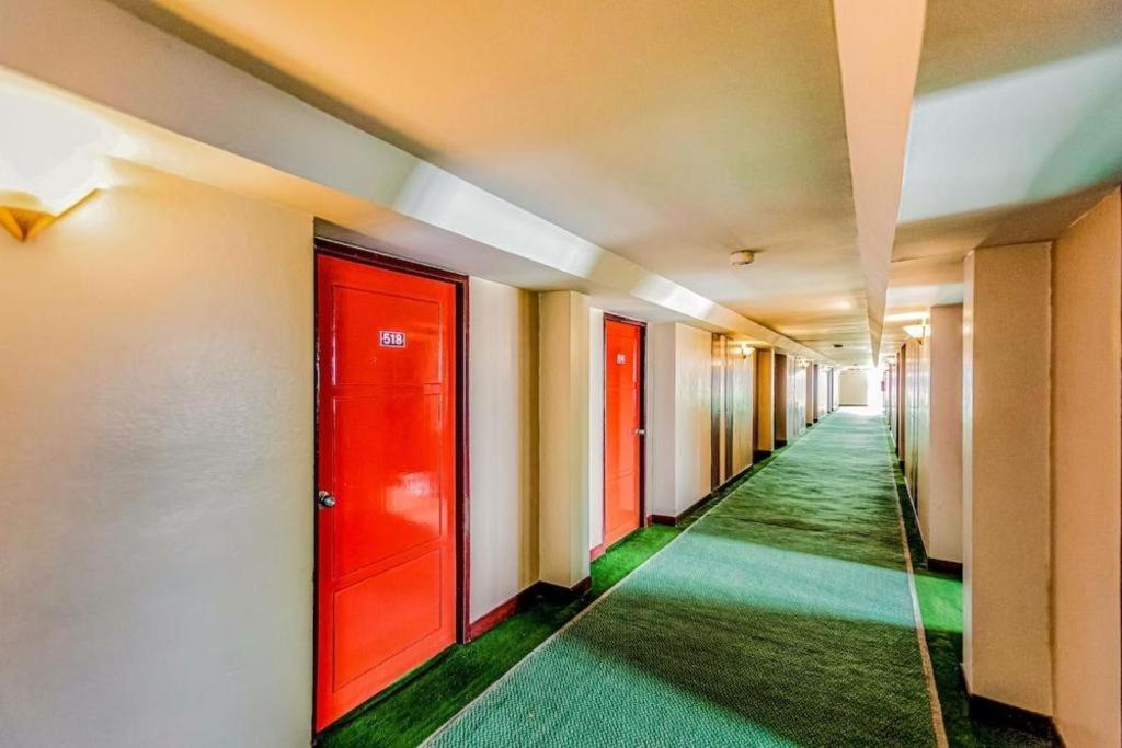Oyo 441 Grand Thara Hotel Сурат-Тхані Екстер'єр фото