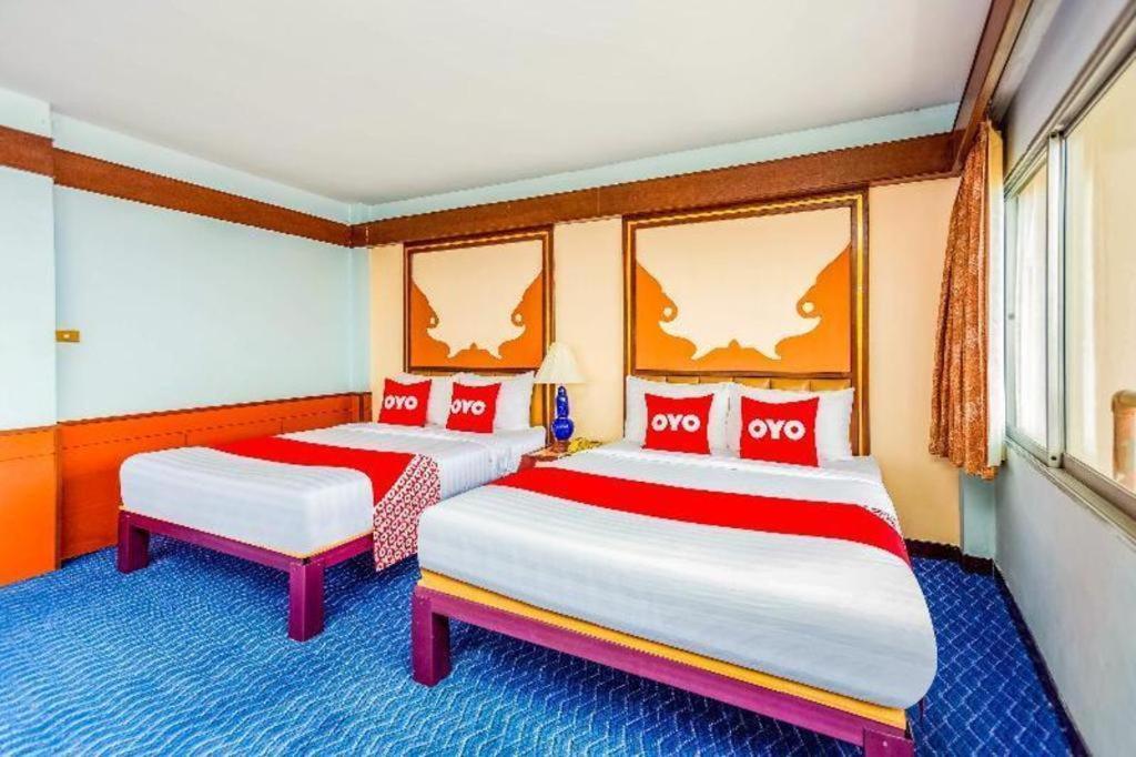 Oyo 441 Grand Thara Hotel Сурат-Тхані Екстер'єр фото